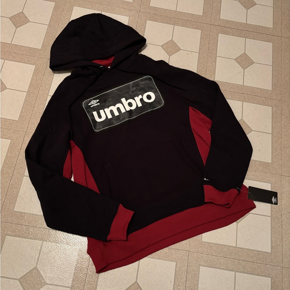 NEW Umbro Black & Burgundy Logo Soccer Hoodie